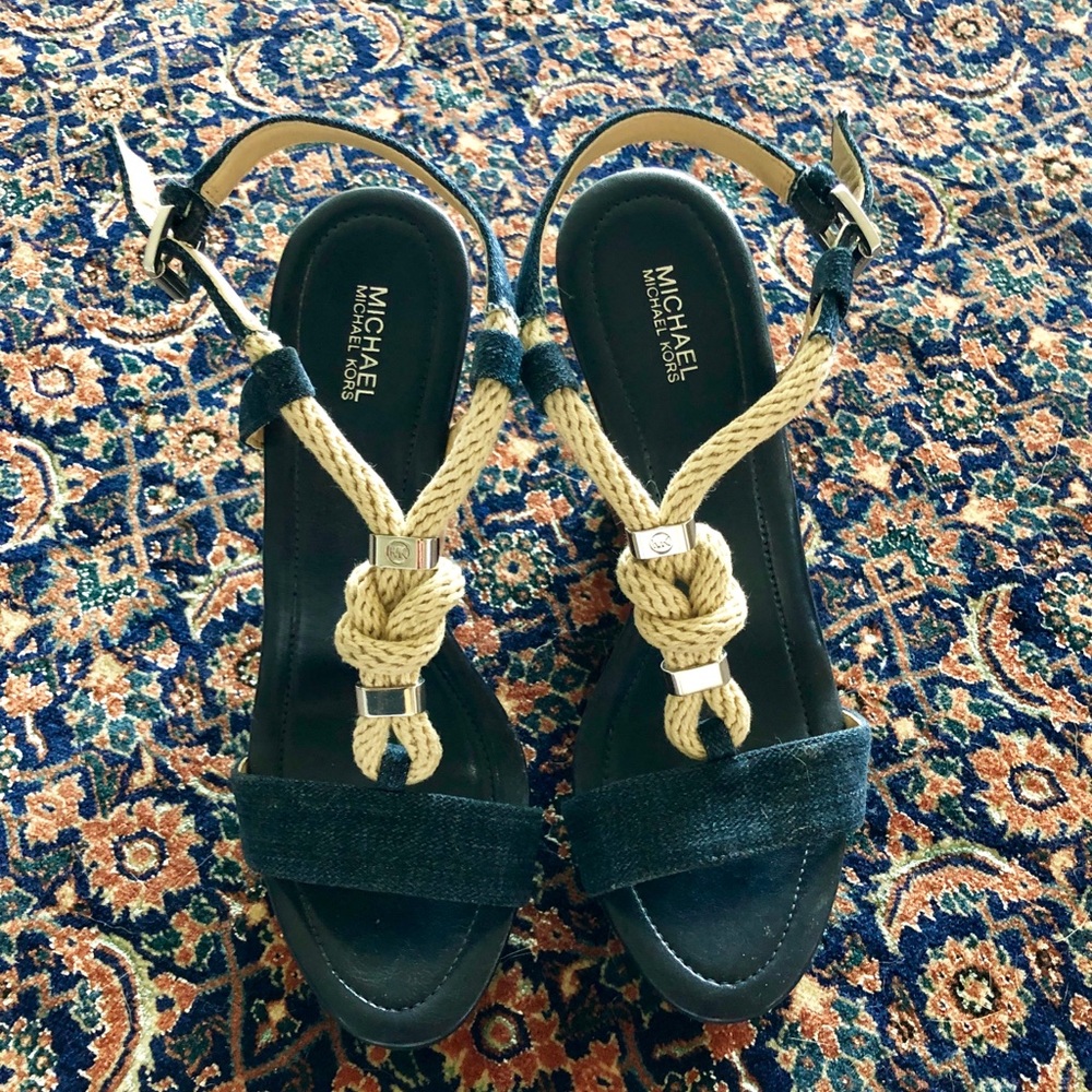 Michael Kors Cute Summer Wedges with rope accents!
